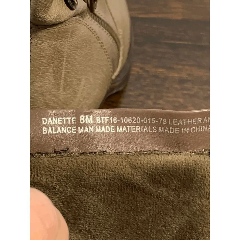 Baretraps Women's Danette Chunky Heels Sock Knit Tan Ankle Boots Size 8